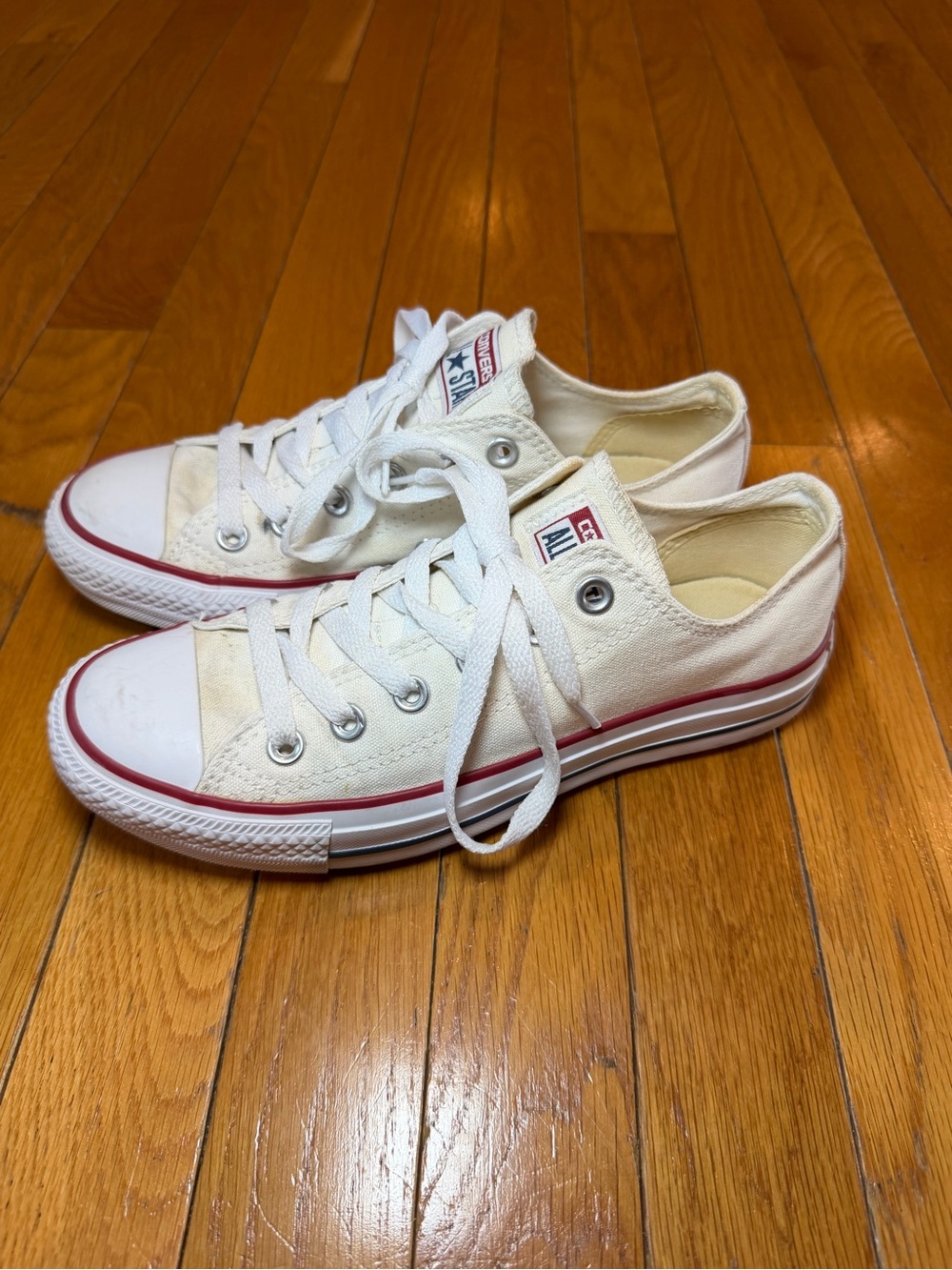 Converse White All Star Low Top Lace Up Sneakers Tennis Shoes Womens Sz 7